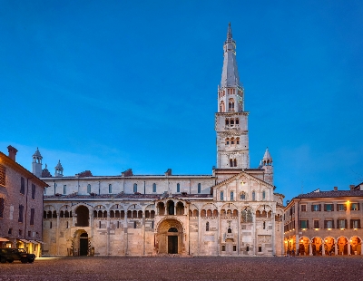 Modena - Piazza Grande, Kathedrale Ghirlanda Turm